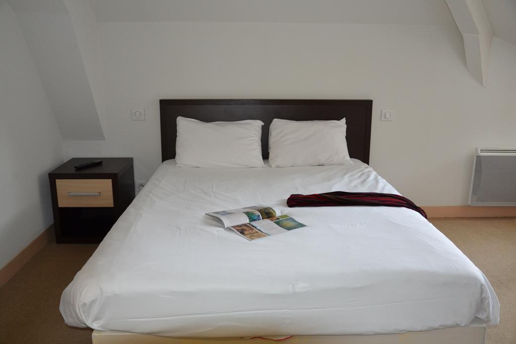 Hotel Les Benedictins Λιμόζ Δωμάτιο φωτογραφία